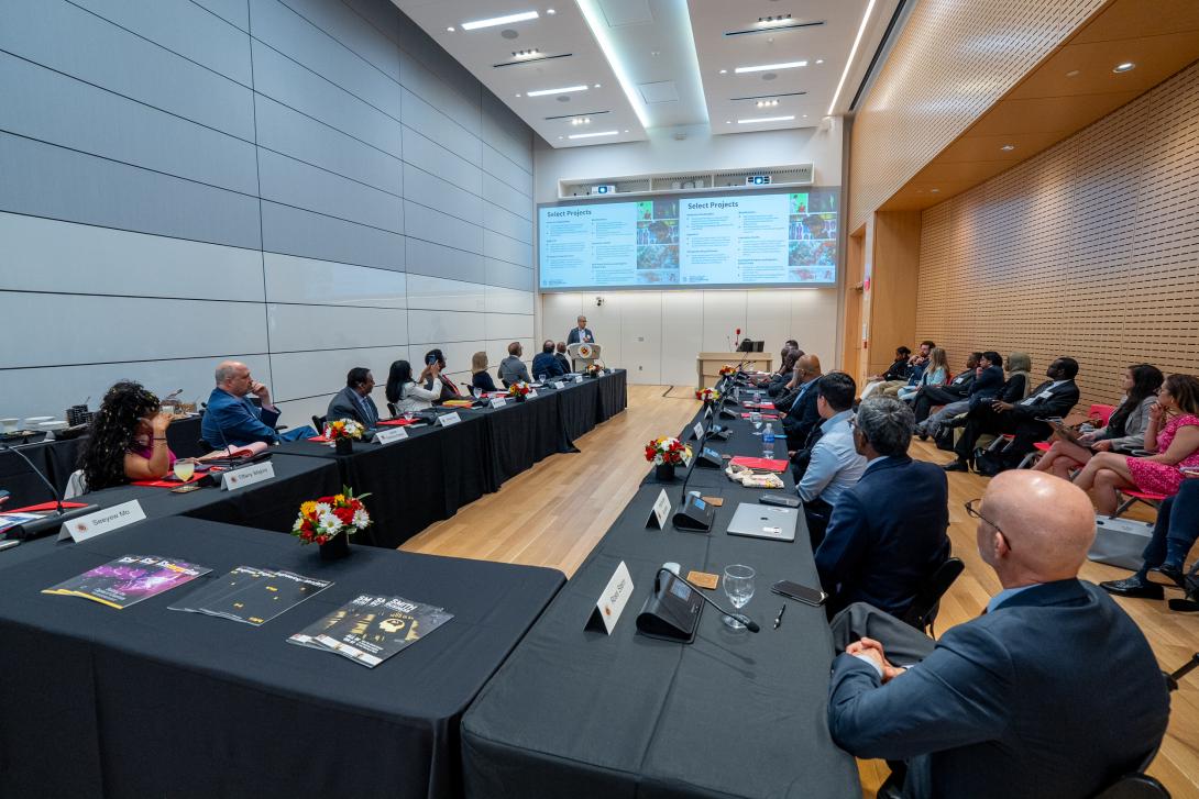 UM-IHC Co-Executive Director Adam Porter speaks to state, business and university leaders about artificial intelligence and health computing research.